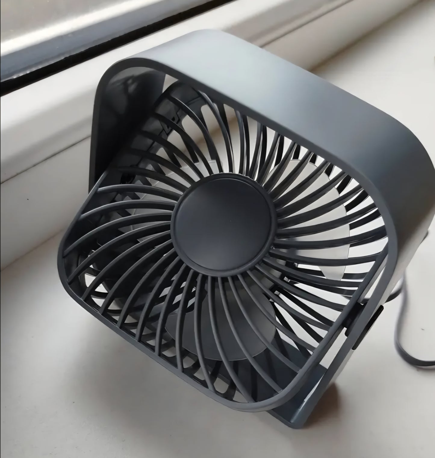 VoltSA🍃 Mini USB Desk Fan™