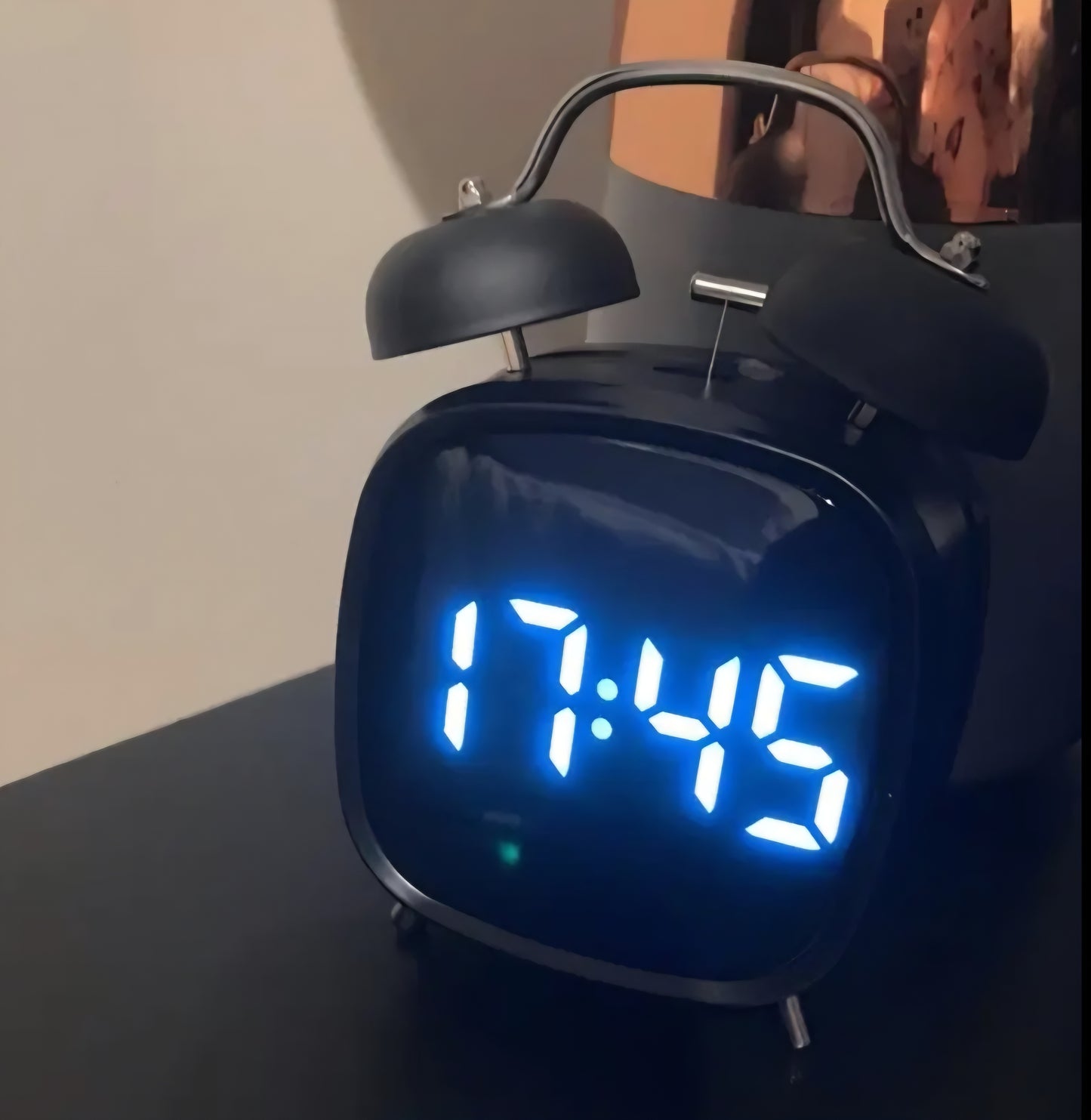 VoltSA 🕑 Retro Digital Alarm Clock™